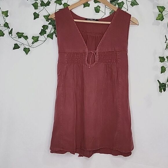 Velvet Heart Tops - Velvet Heart. Beautiful Tank Tunic. Size Medium. EUC